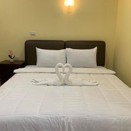 Happy Resort Phang Nga Natai Beach Kültér fotó