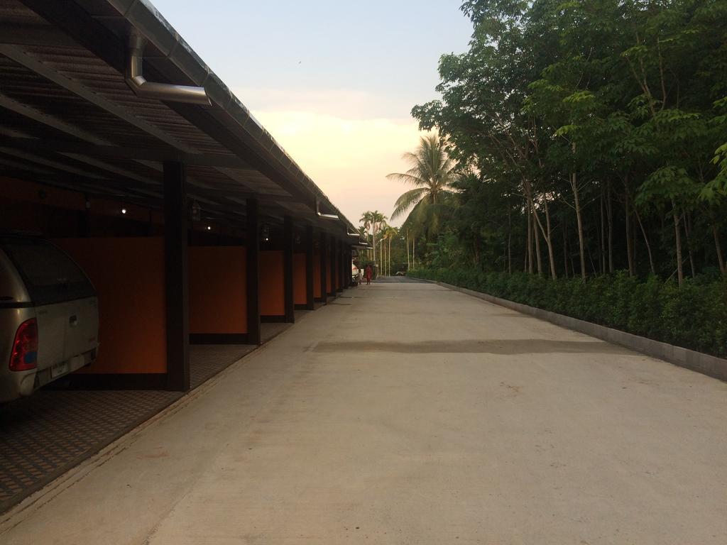 Happy Resort Phang Nga Natai Beach Kültér fotó