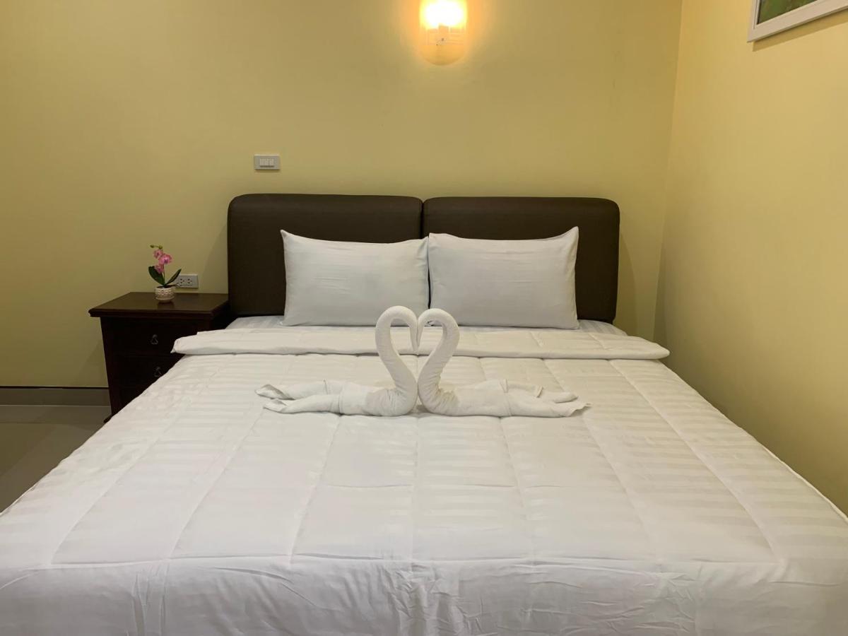 Happy Resort Phang Nga Natai Beach Kültér fotó